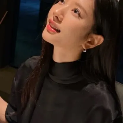 Behind-the-scenes cut of Bona
