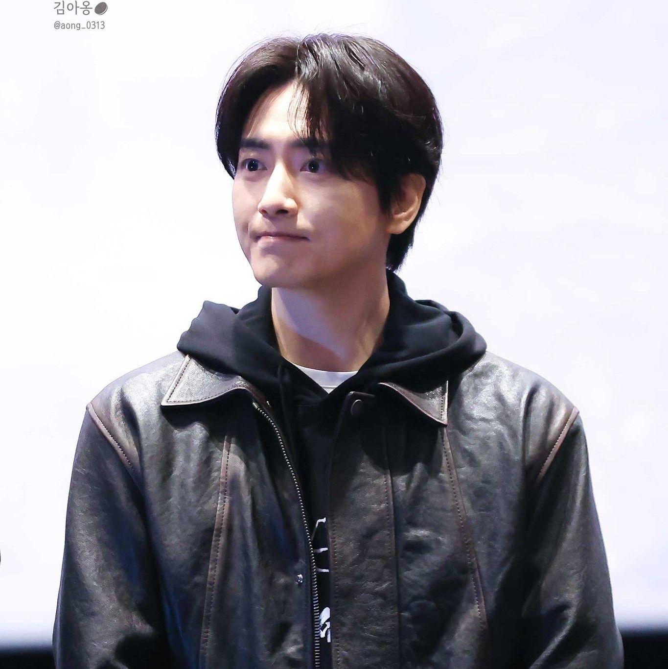 A moment captured by a fan of Lee Joonhyuk