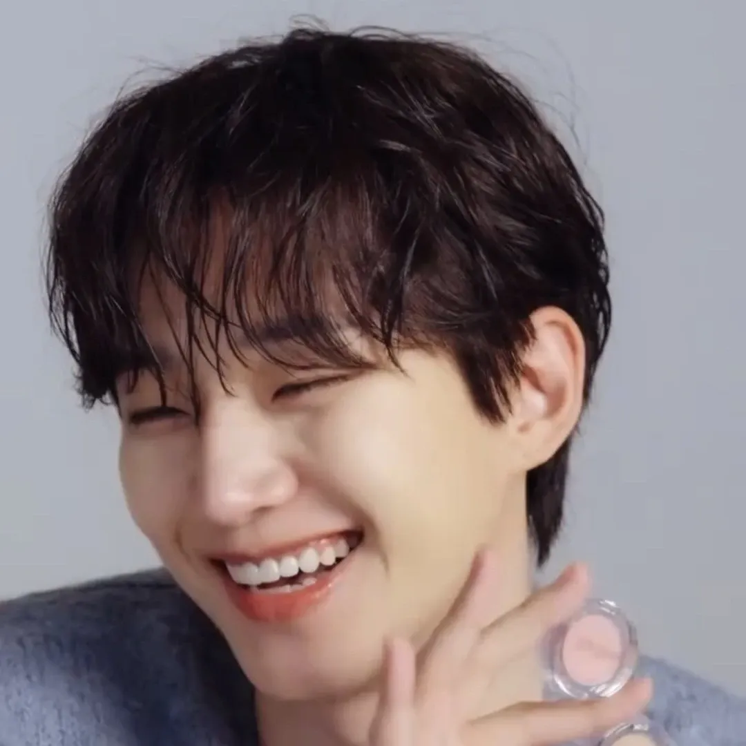 李俊昊的最新照片