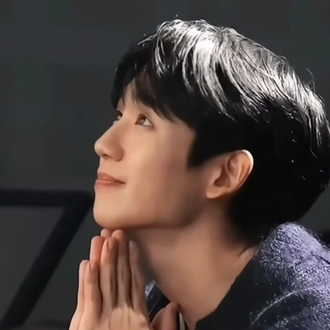 정해인 최근 활동샷
