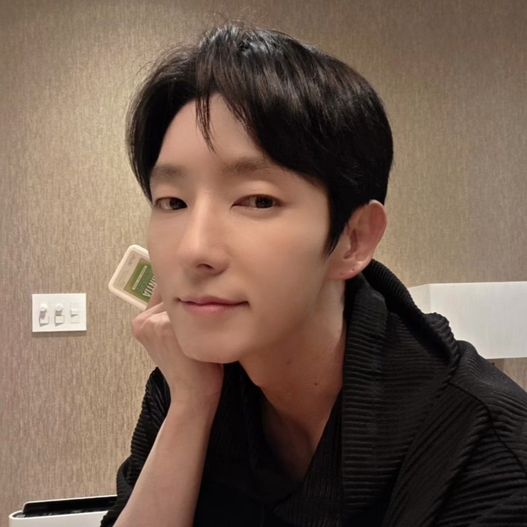 Latest photo of Lee Joongi