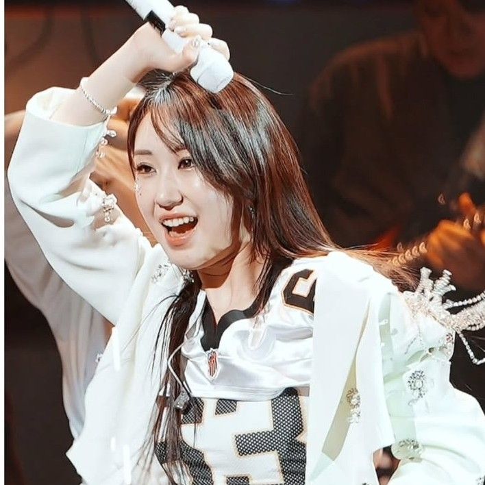 Cuplikan di balik layar dari Jeon Yujin