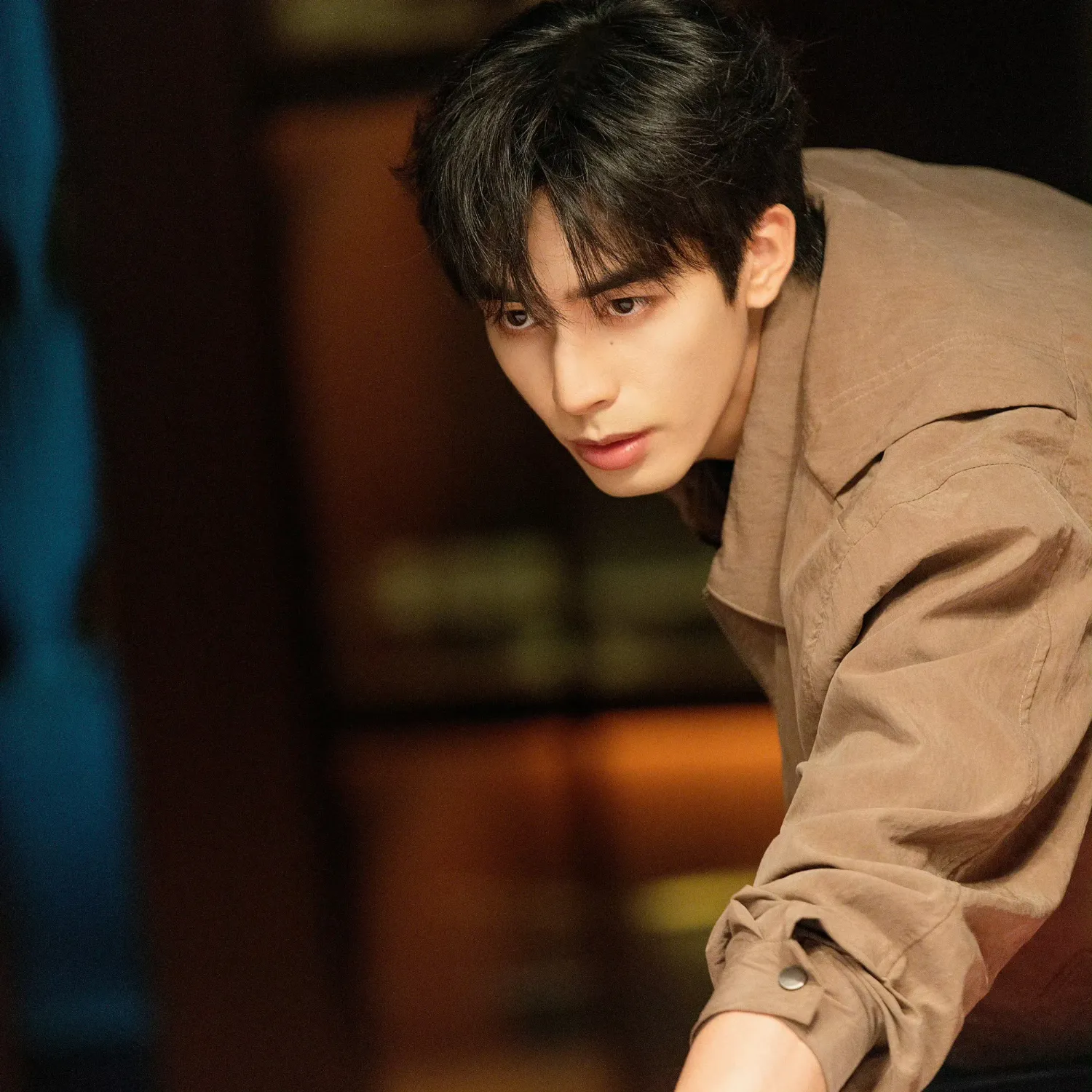 Behind-the-scenes cut of Song WeiLong