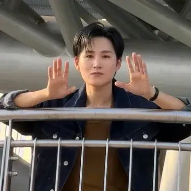 A moment captured by a fan of Kim Heejae