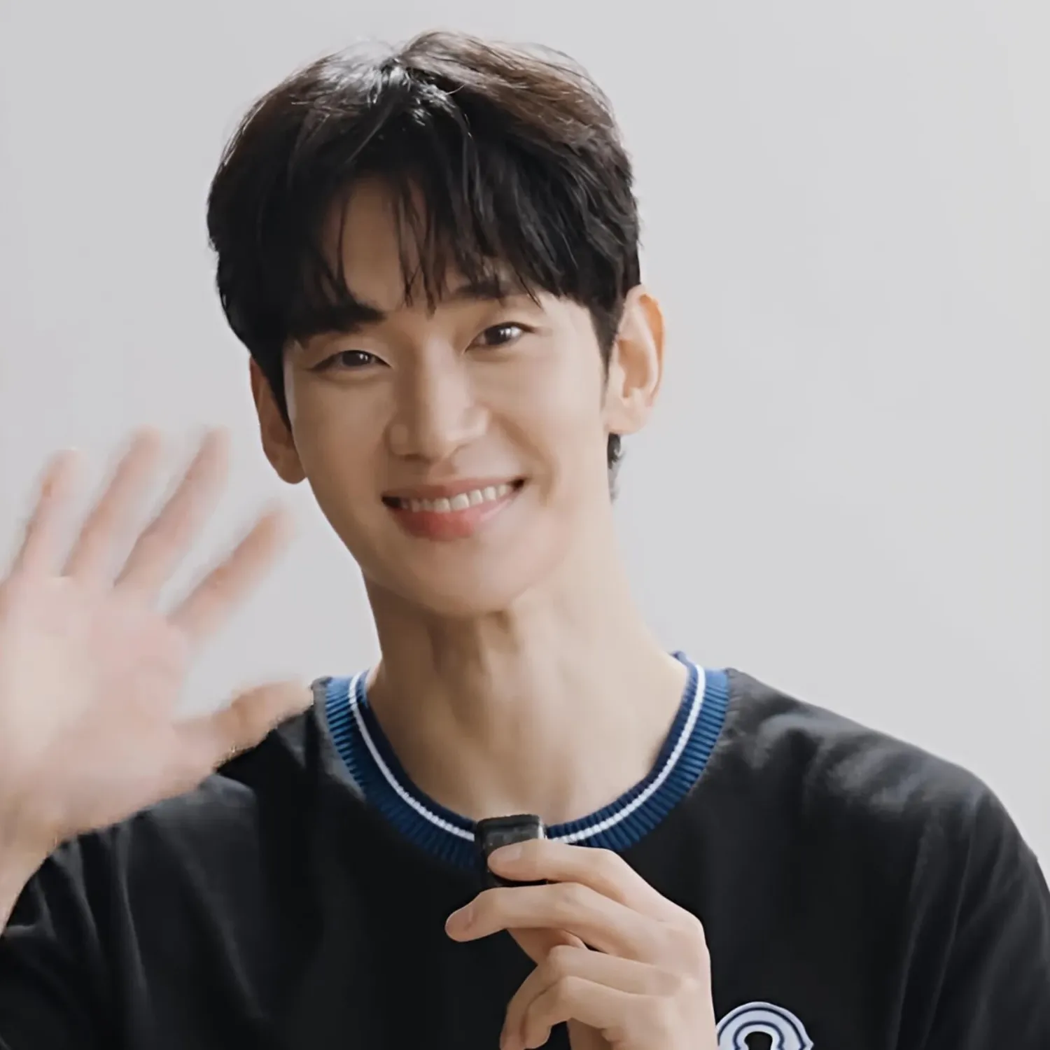 Recent activity shot of Kim Soohyun