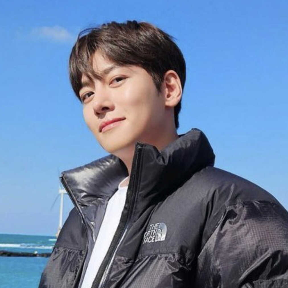 지창욱 최근 활동샷