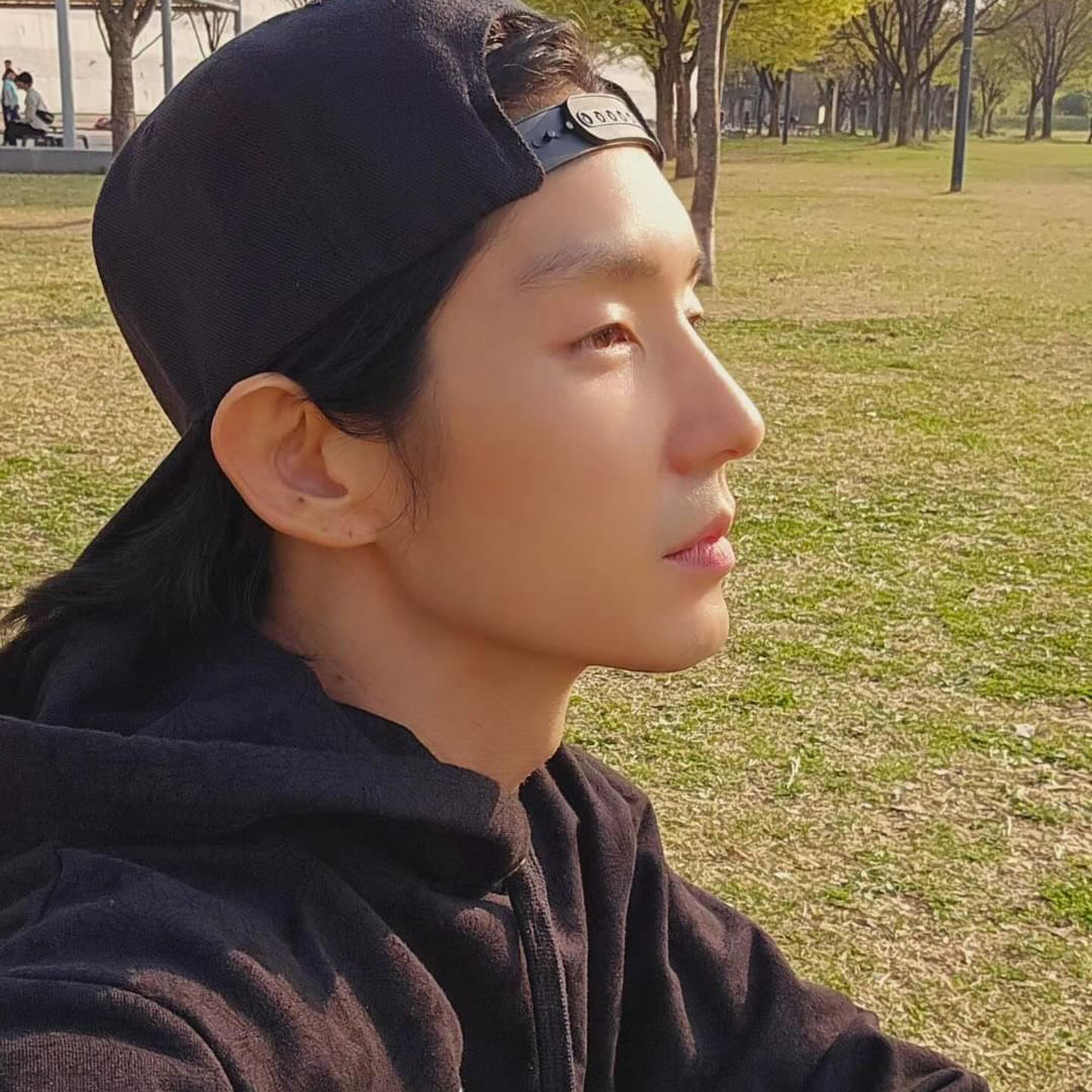 Latest photo of Lee Joongi