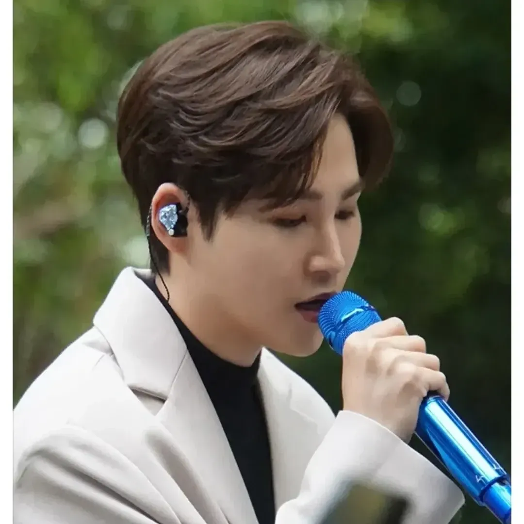 Cuplikan di balik layar dari Kim Heejae