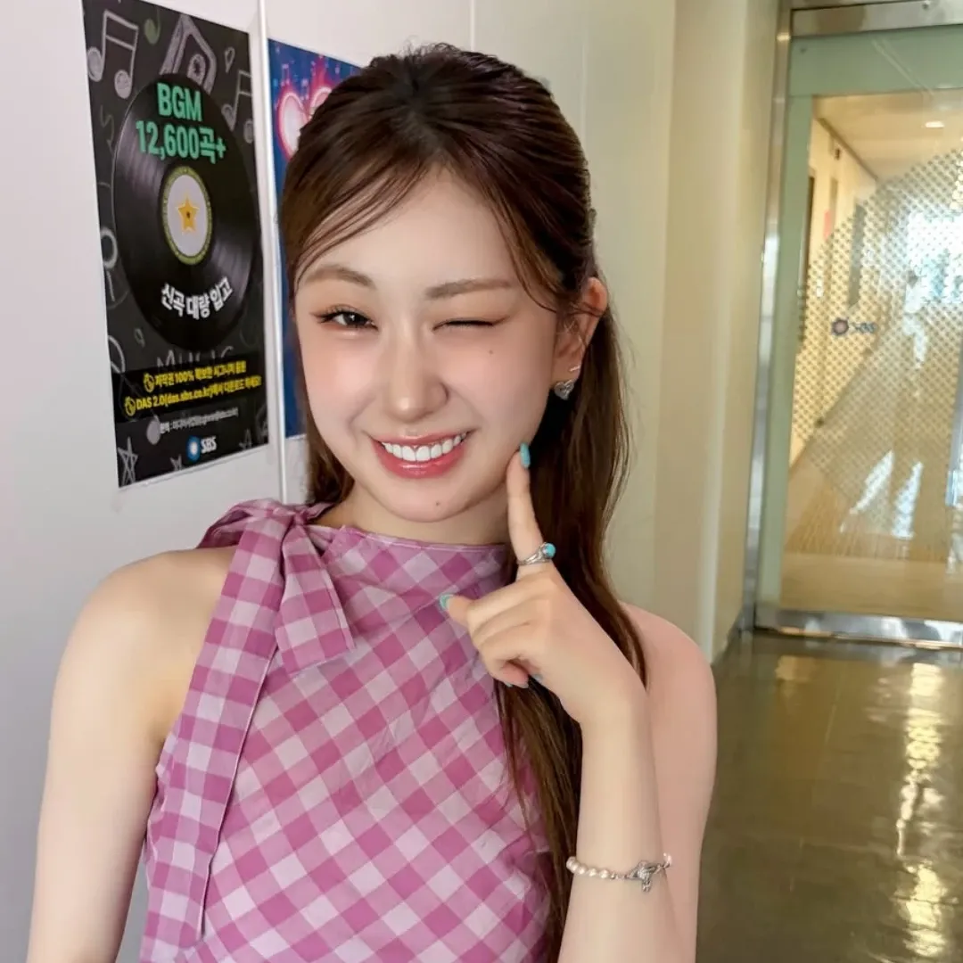 Momen yang diabadikan oleh penggemar Jeon Yujin