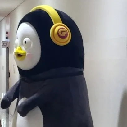 ペンスの最近の活動ショット