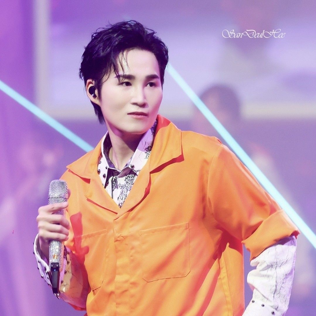 김희재의 비하인드 컷