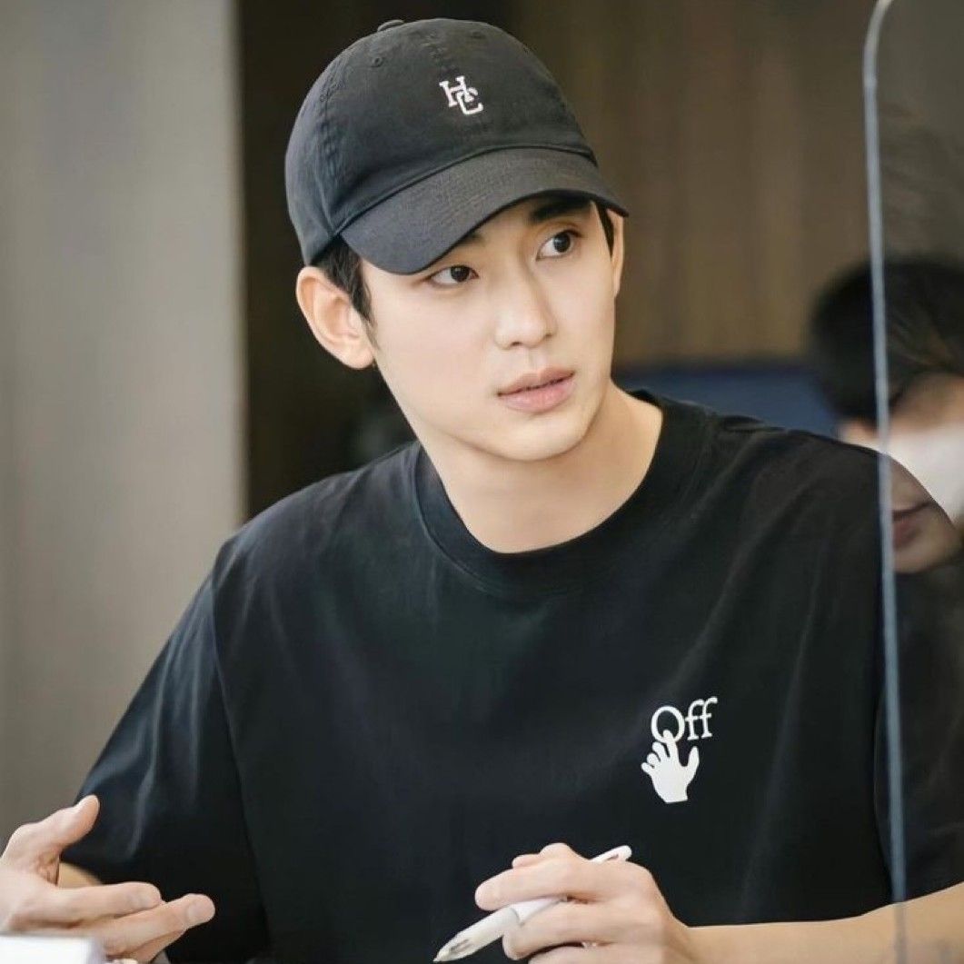 キム・スヒョンの最新写真