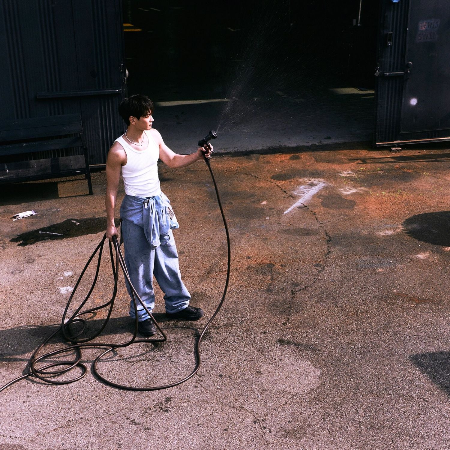 Behind-the-scenes cut of Choi Minho