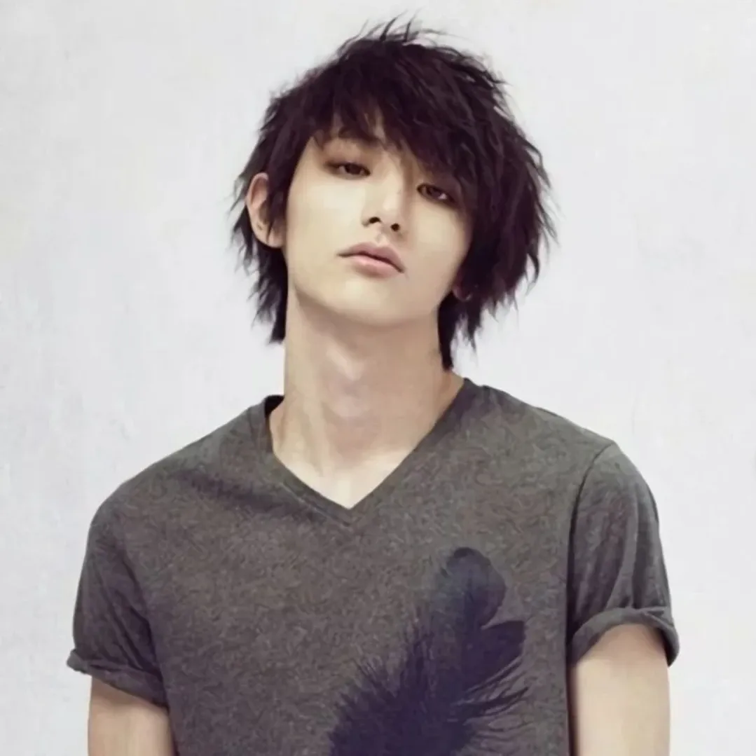 Recent activity shot of Lee Soohyuk