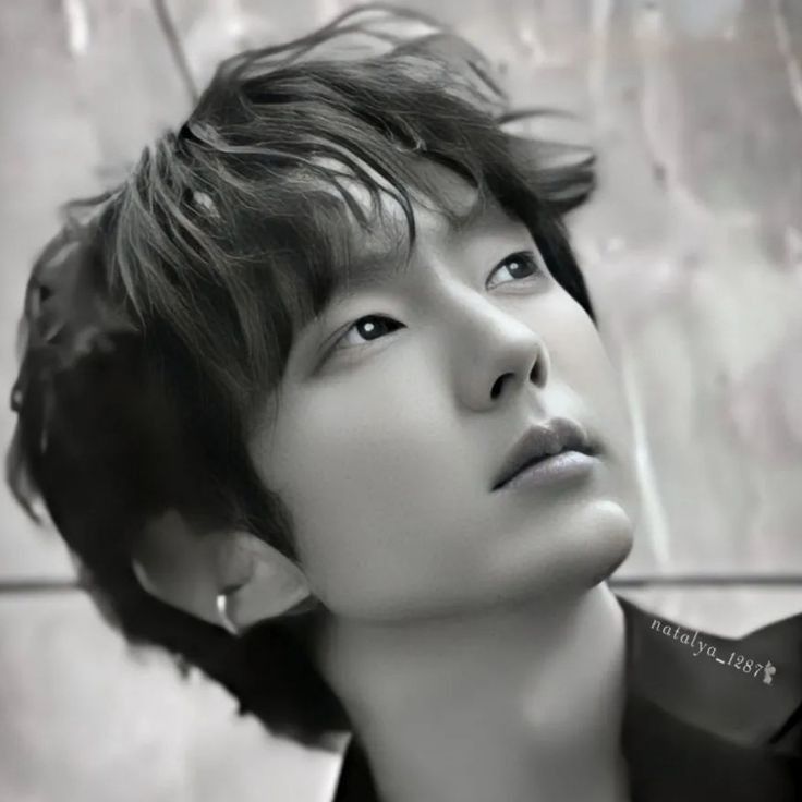 A moment captured by a fan of Lee Joongi