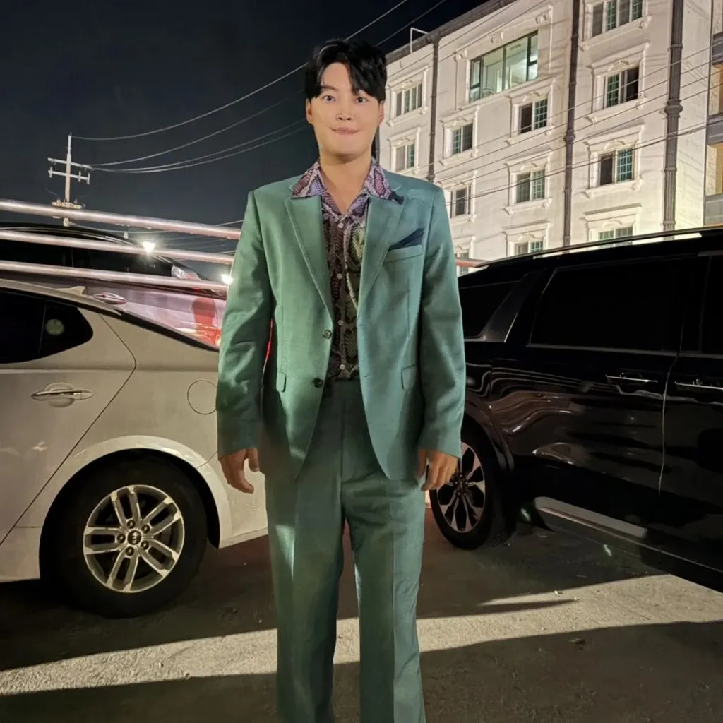 Recent activity shot of Kim Kyungmin