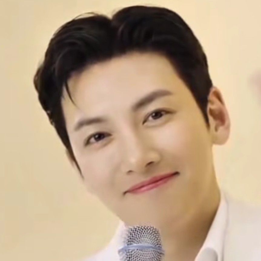 Behind-the-scenes cut of Ji Changwook