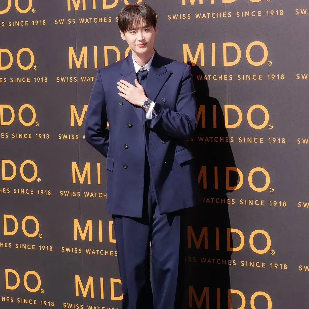 Behind-the-scenes cut of Lee Jongsuk