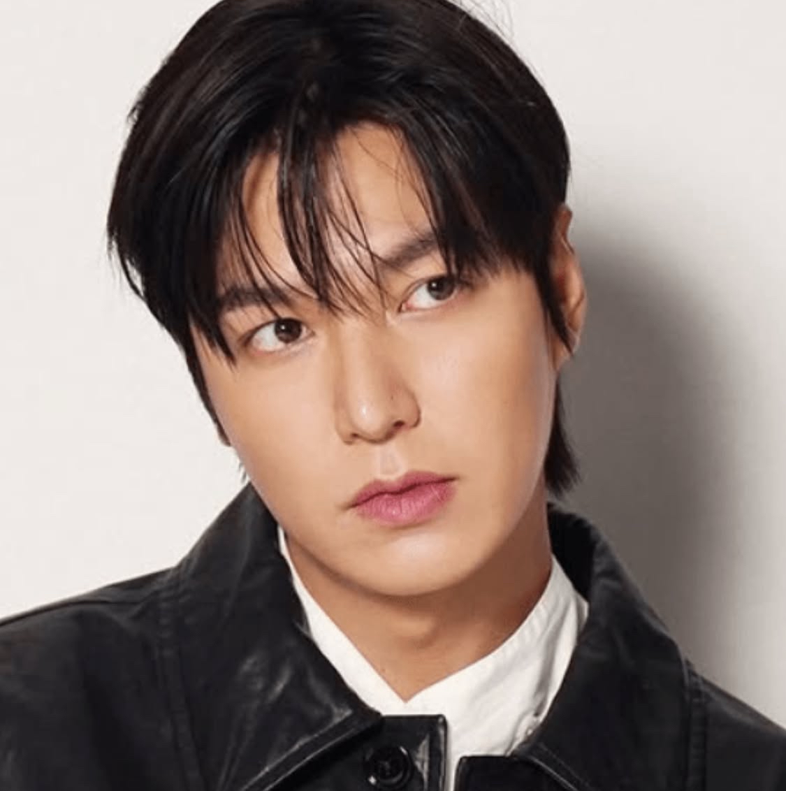 イ・ミンホのビハインドカット