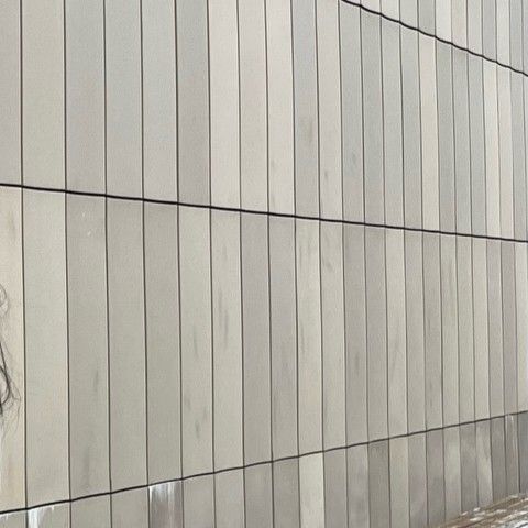 Behind-the-scenes cut of Bona