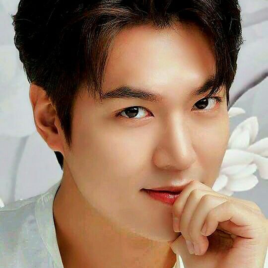 Latest photo of Lee Minho