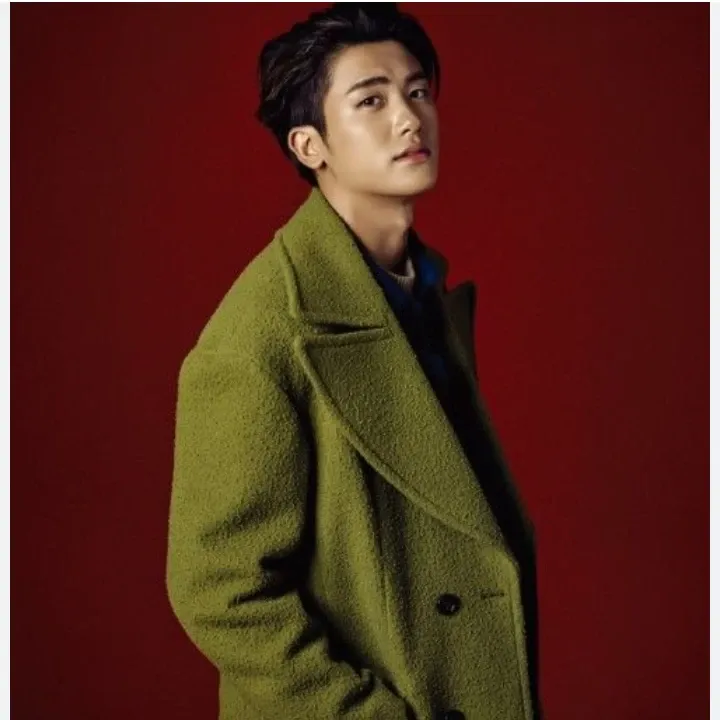 Foto terbaru dari Park Hyungsik