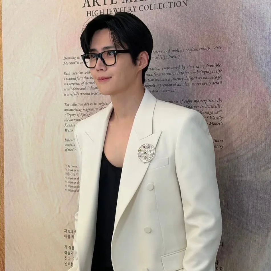 Foto terbaru dari Kim Seonho