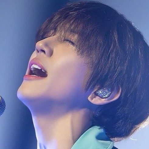 イ・スンユンの最近の活動ショット