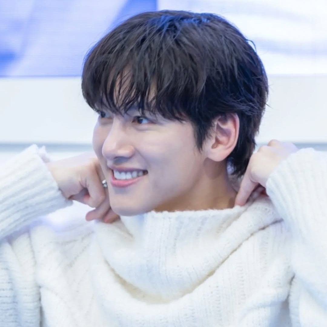 Latest photo of Ji Changwook