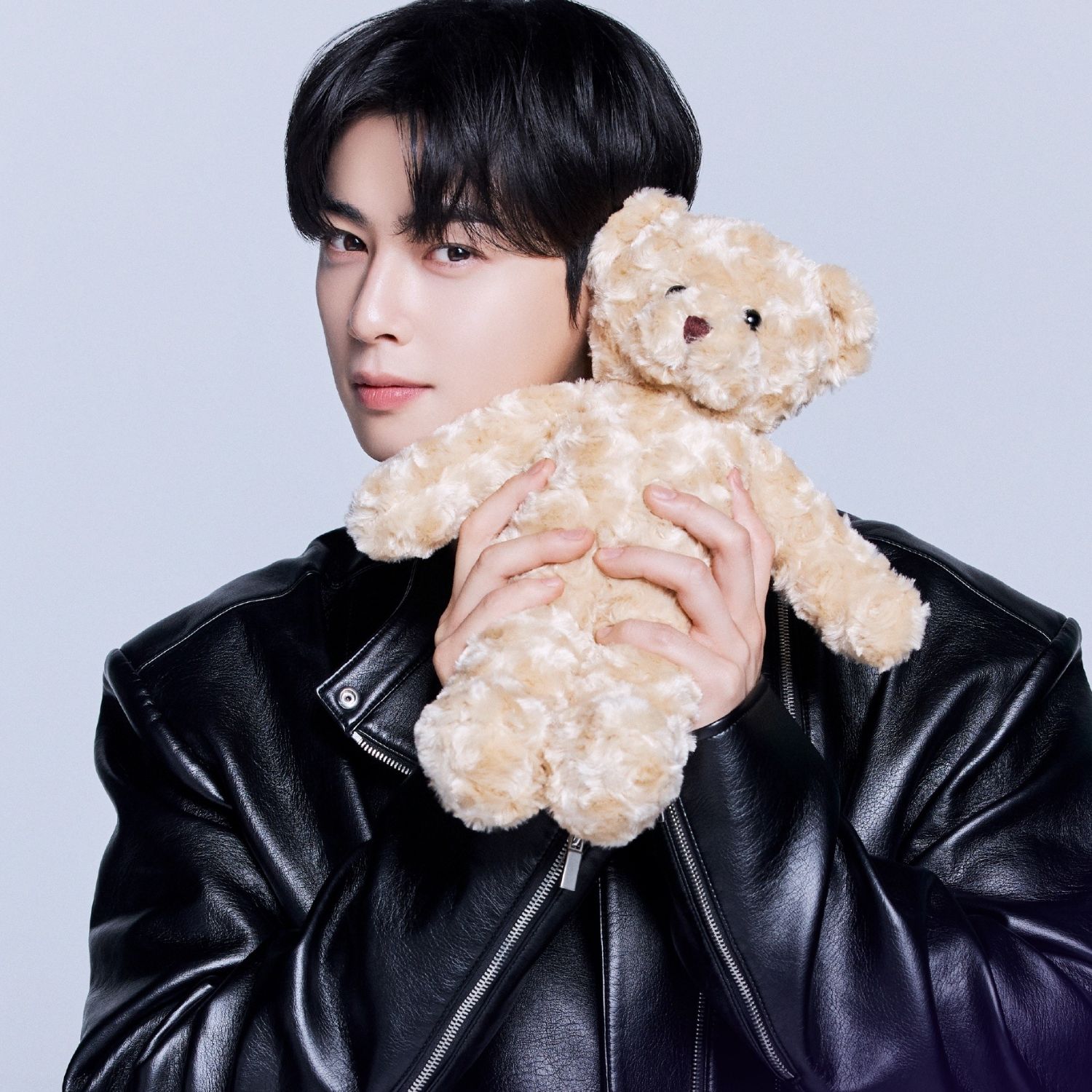 Recent activity shot of Cha Eunwoo
