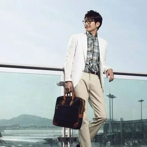 A moment captured by a fan of Park Sihoo