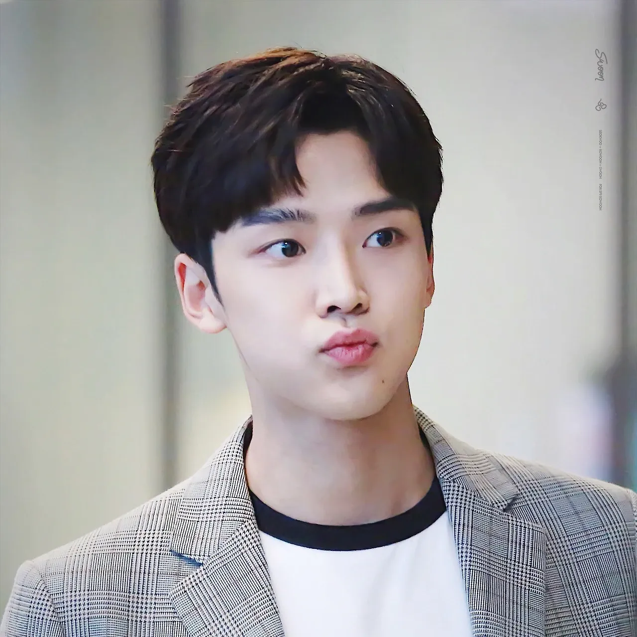 Foto terbaru dari Rowoon