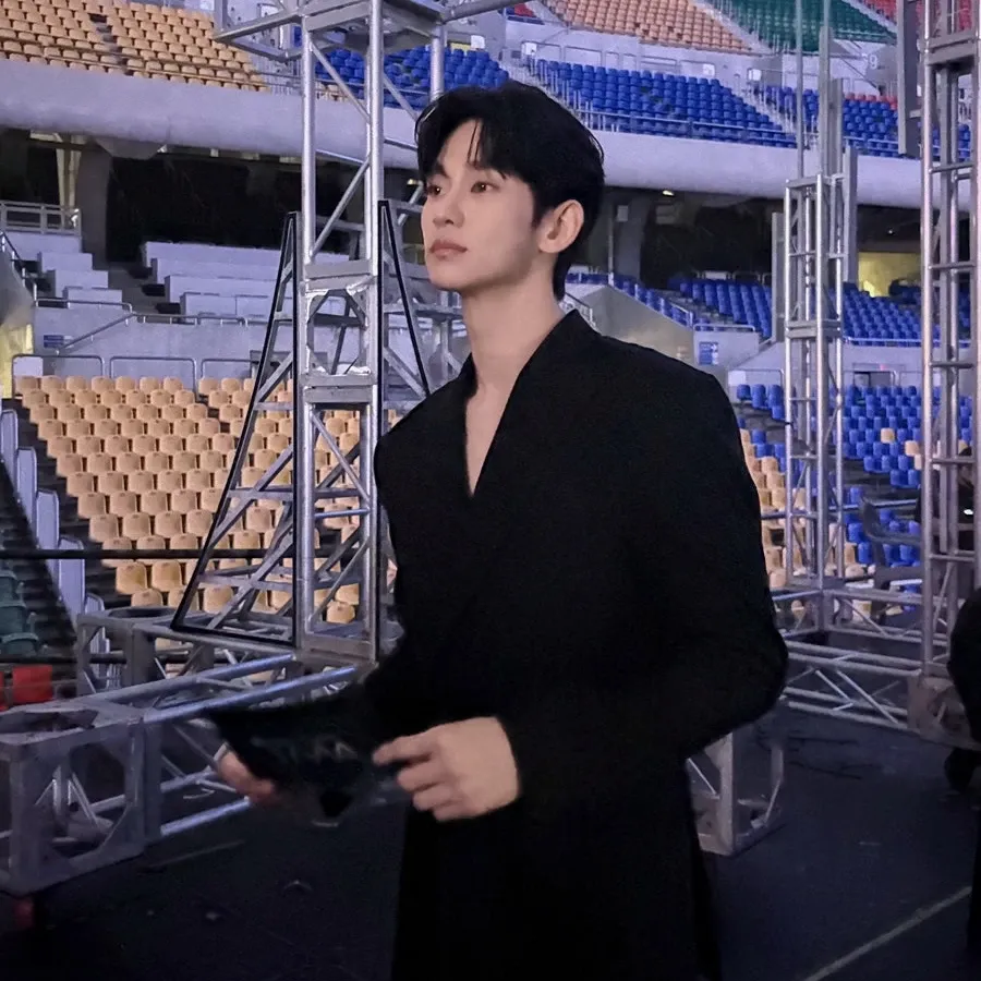 Recent activity shot of Kim Soohyun