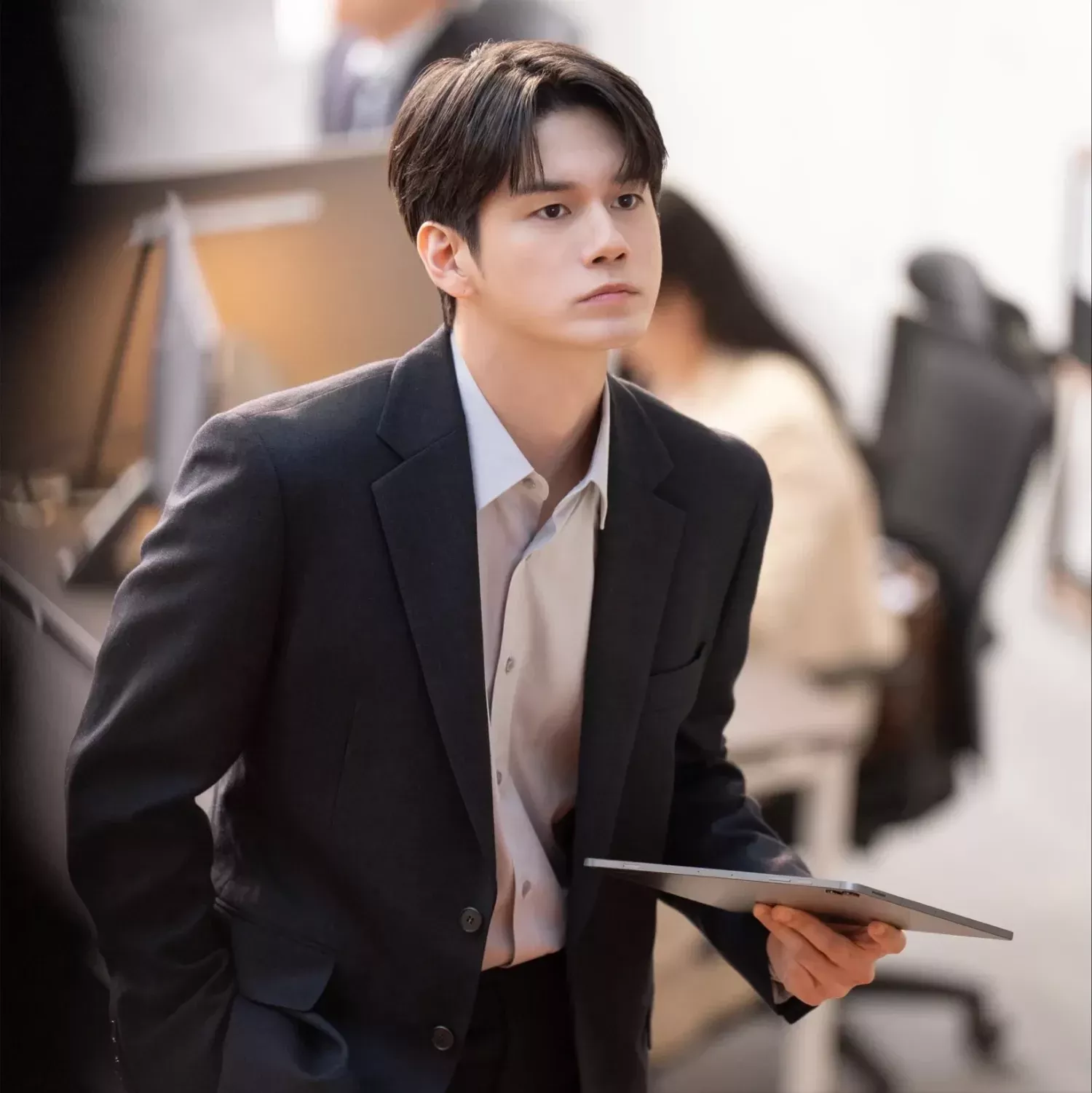 Cuplikan di balik layar dari Ong Seongwu