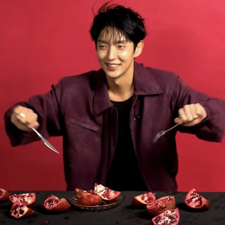 Latest photo of Lee Joongi