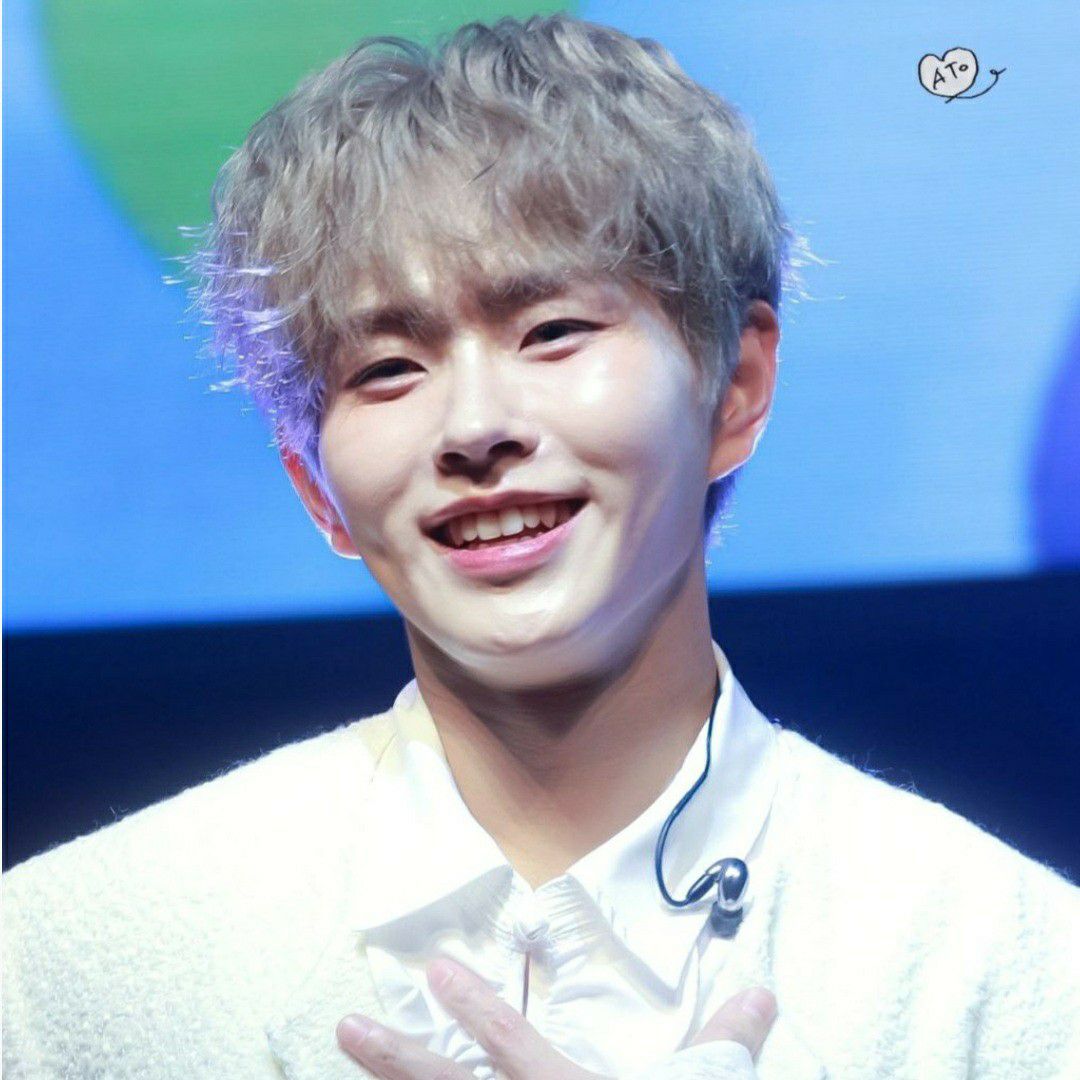 Recent activity shot of Lee Byeongchan