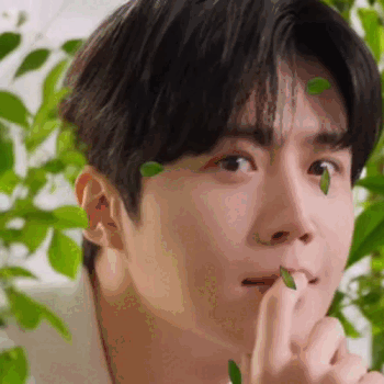 Foto kegiatan terbaru dari Kim Seonho