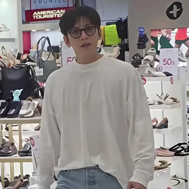A moment captured by a fan of Ji Changwook
