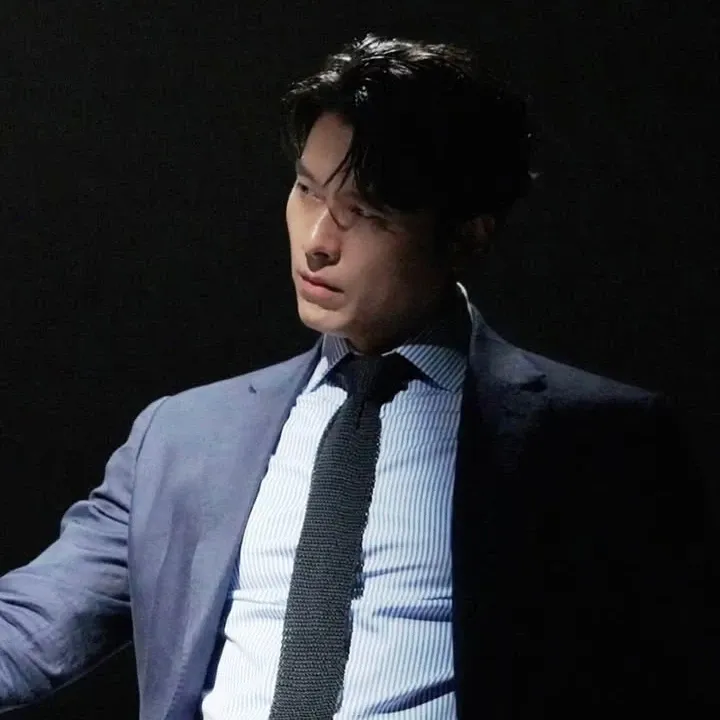 Cuplikan di balik layar dari Hyun Bin