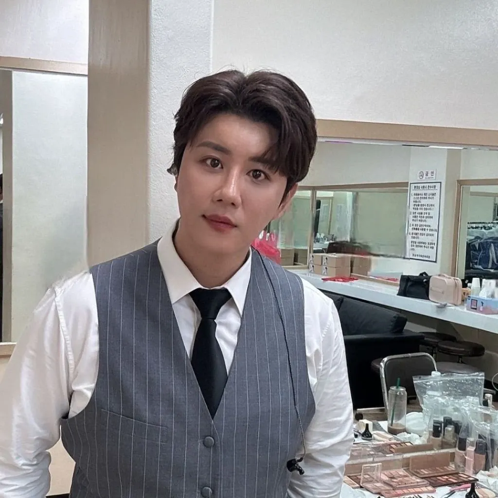 Behind-the-scenes cut of Jin Haesung