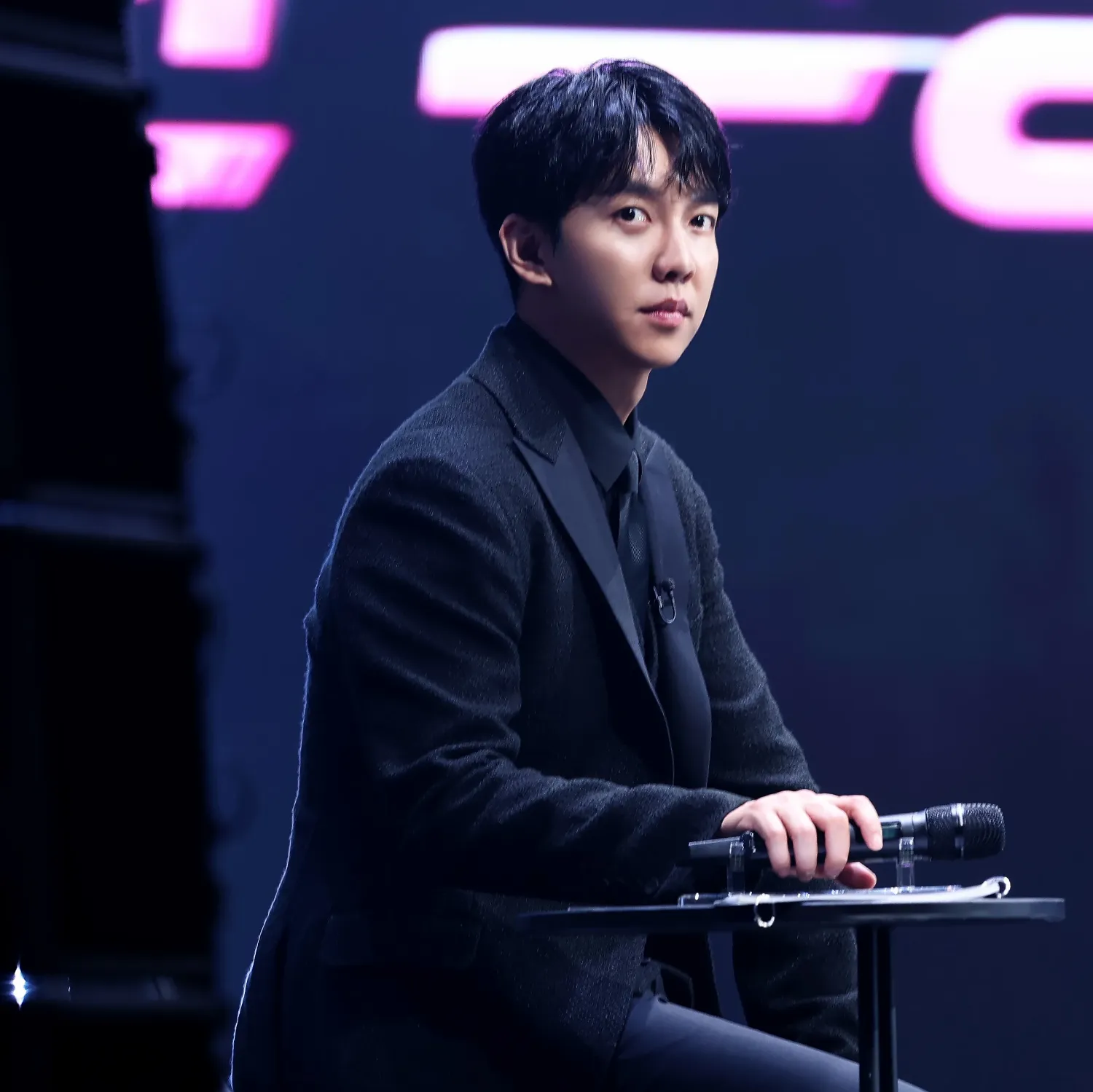 Momen yang diabadikan oleh penggemar Lee Seunggi