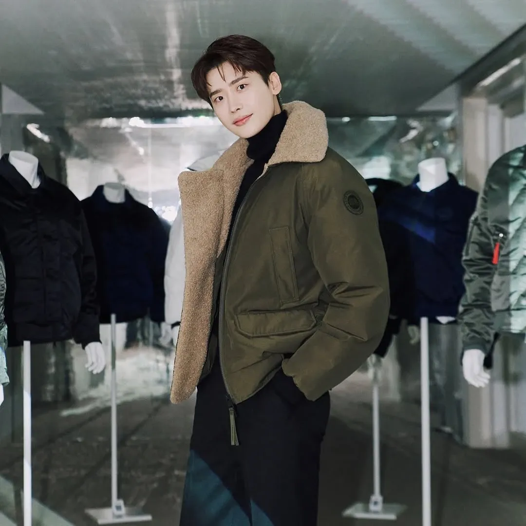 Behind-the-scenes cut of Lee Jongsuk