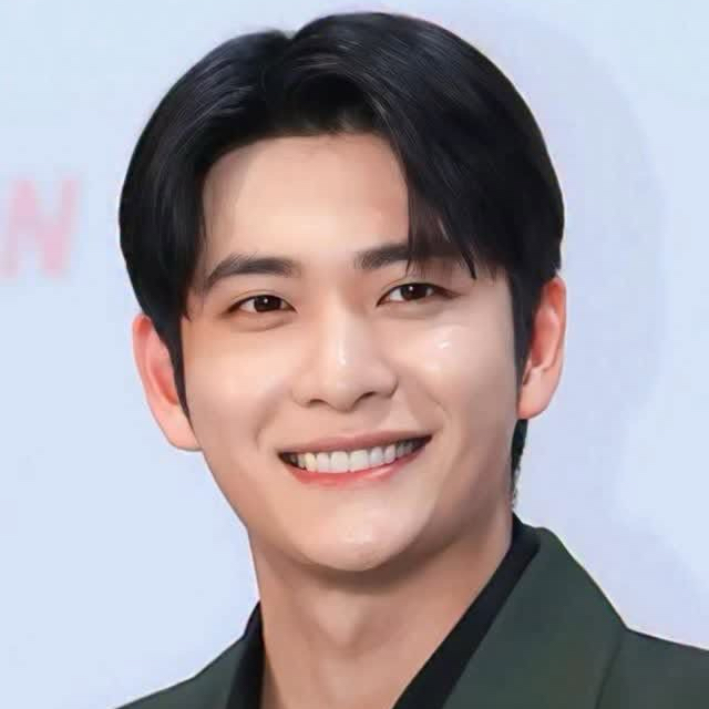 A moment captured by a fan of Kang Taeoh