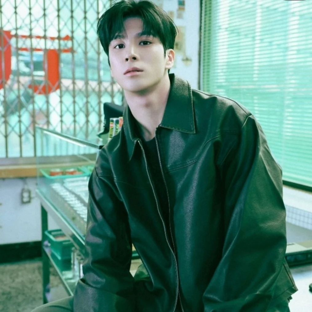 チョン・ドンウォンの最近の活動ショット