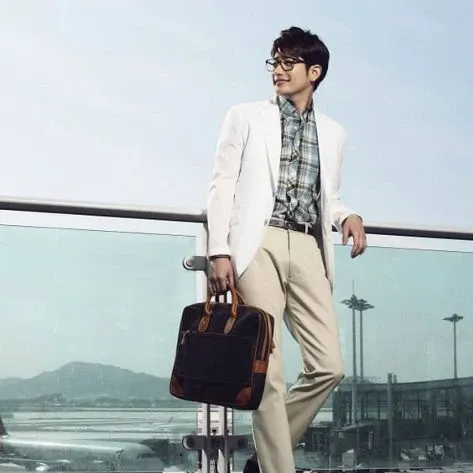 A moment captured by a fan of Park Sihoo