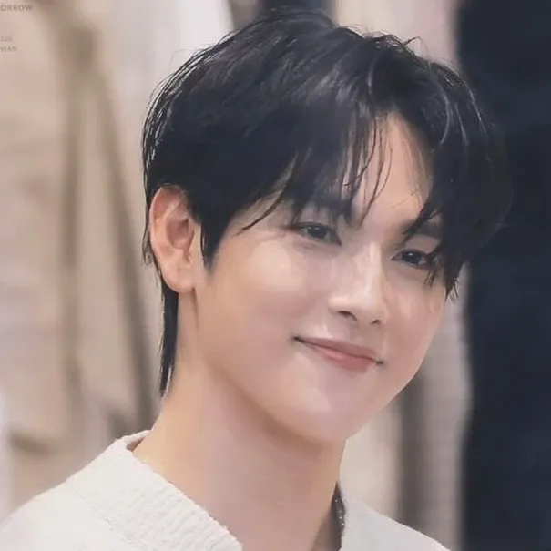 Behind-the-scenes cut of Yim Siwan