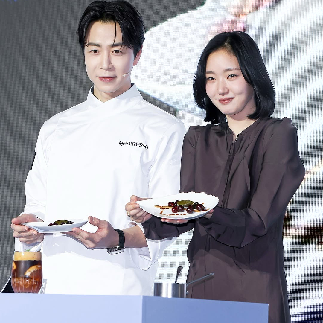 김고은 최근 활동샷