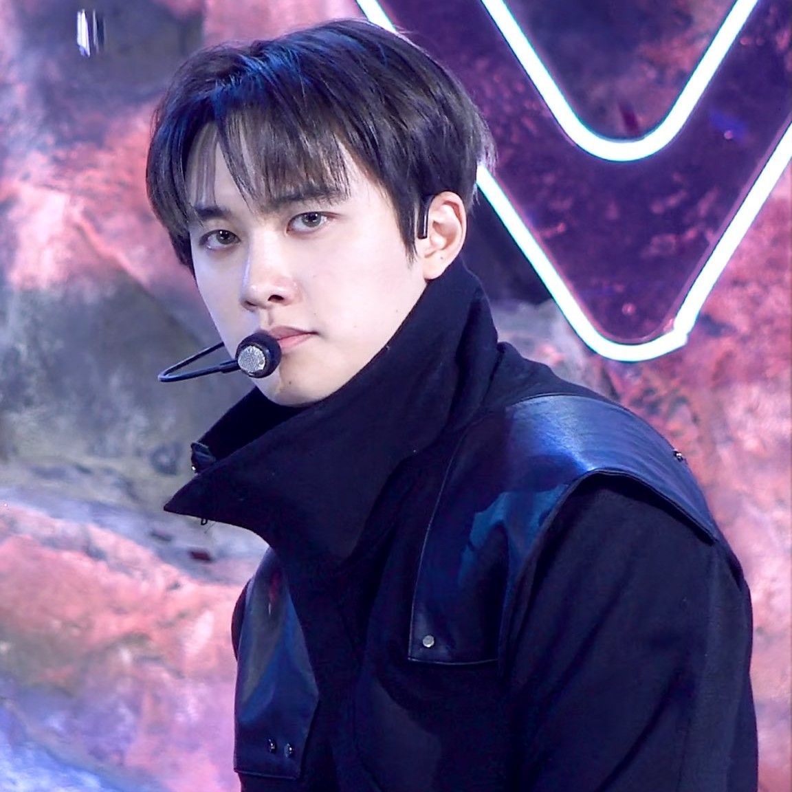 都暻秀 (D.O.)的幕後花絮