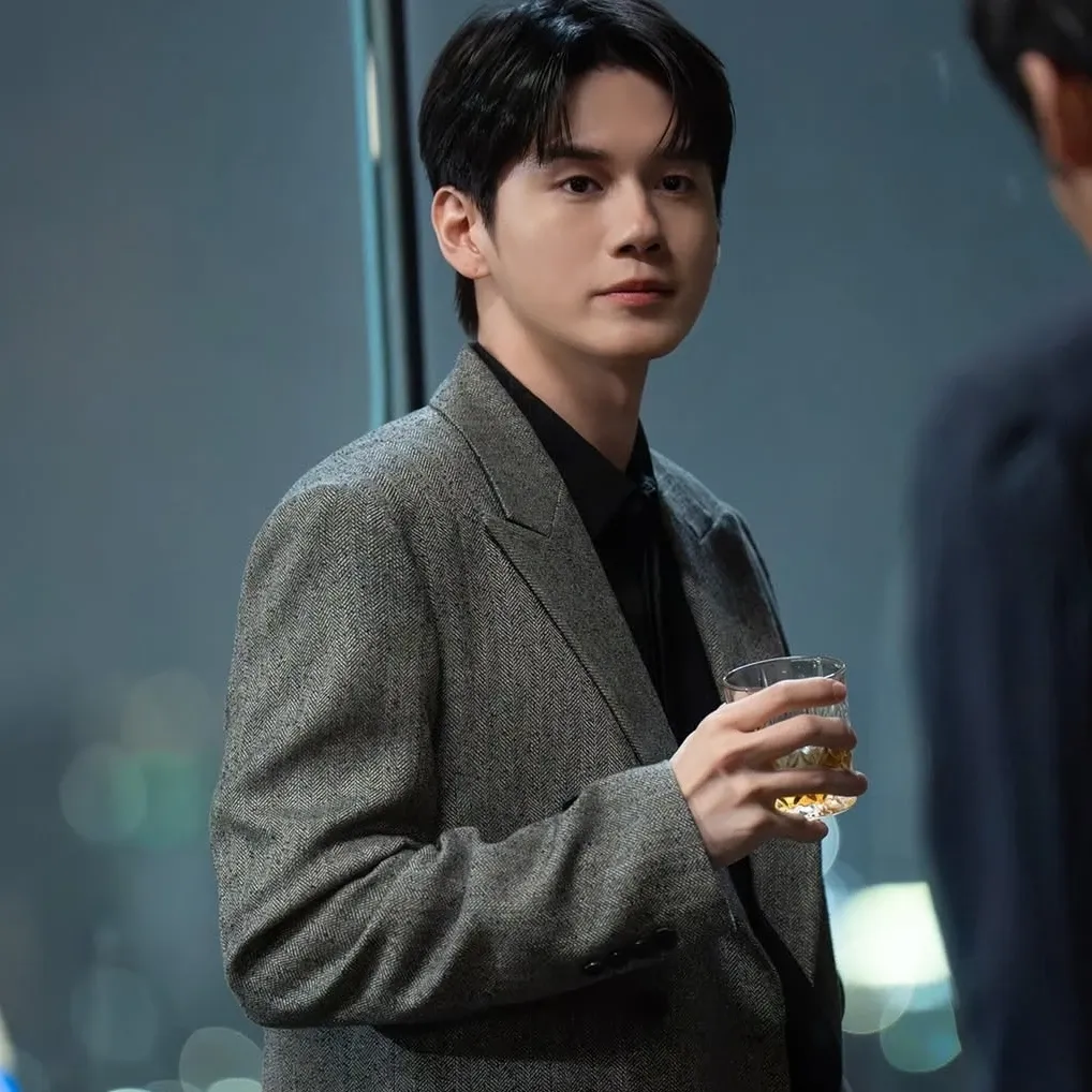 Foto terbaru dari Ong Seongwu