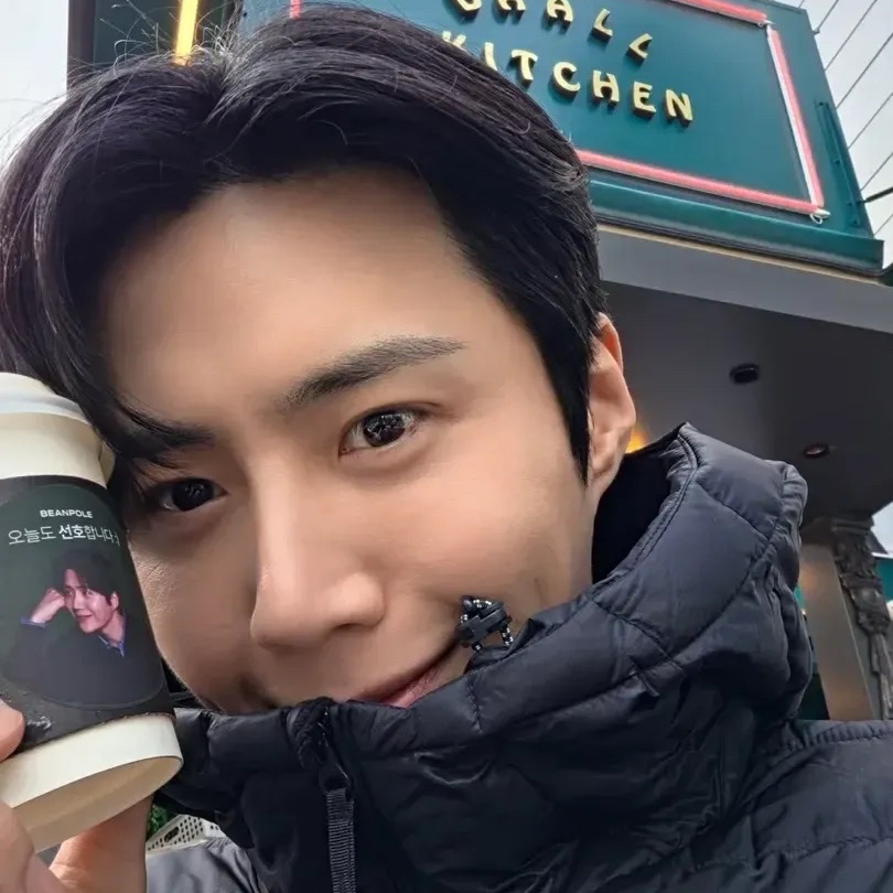 김선호 최근 활동샷